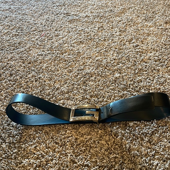 Guess Handbag and belt - Picture 6 of 12